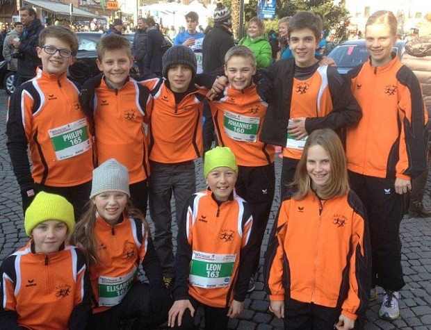 Ein  Teil der Jugendgruppe nach dem Silvesterlauf in Bozen